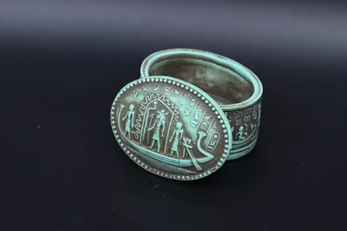 An Egyptian box inscribed with pharaonic inscriptions-Antiques Replica Ancient Egyptian made in Egypt