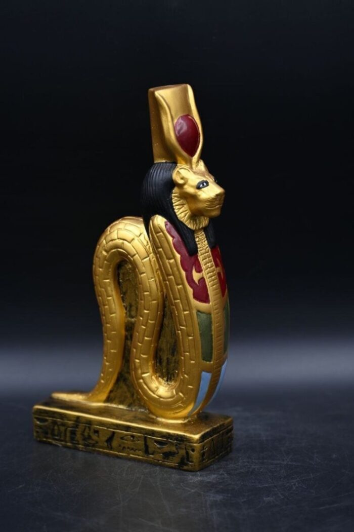 Sekhmet Statue: Egyptian Lioness Goddess of War Decor