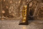 Antique Hathor Statue – Egyptian Goddess of Love, Gold Leaf Sculpture - صورة إضافية 6