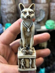 Bastet Stone Statue, Egyptian Cat Goddess Sculpture, Decor - صورة إضافية 10