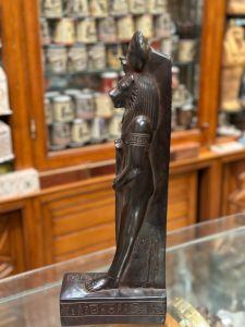 Black Basalt Sekhmet Statue – Egyptian Goddess of War Sculpture - صورة إضافية 5