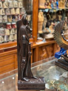 Black Basalt Sekhmet Statue – Egyptian Goddess of War Sculpture - صورة إضافية 6