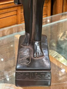 Black Basalt Sekhmet Statue – Egyptian Goddess of War Sculpture - صورة إضافية 7