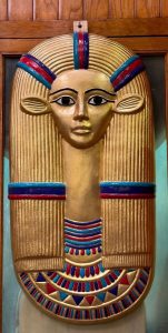 Gold Leaf Hathor Mask, Egyptian Goddess Sculpture, Made in Egypt - صورة إضافية 3