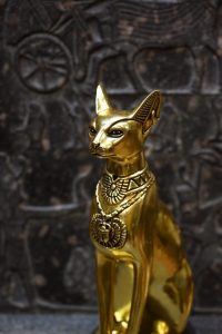 Golden Bastet Statue, Egyptian Goddess of Protection, Replica - صورة إضافية 10