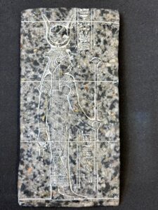 Granite Isis Relief, Egyptian Goddess Replica - صورة إضافية 2
