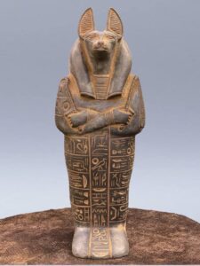 Hand-Carved Basalt Anubis Sarcophagus: Egyptian God Statue (40cm) - صورة إضافية 9