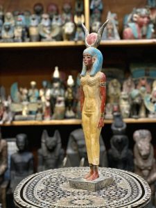 Hathor-Goddess of heaven, love, beauty, happiness and fertility in ancient Egyptian mythology-sculpture antiques statue - صورة إضافية 8