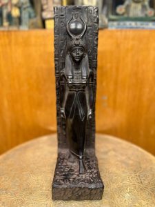 Hathor Statue – Egyptian Goddess of Love & Beauty - صورة إضافية 3