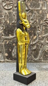Hathor Statue – Egyptian Goddess of Love, Beauty, and Fertility - صورة إضافية 4