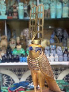 Horus Statue: Egyptian God of Protection, Gold Leaf Stone Sculpture - صورة إضافية 5