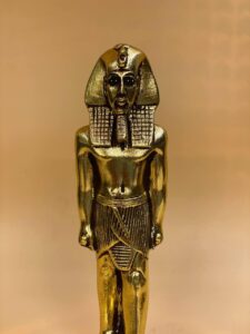 Tutankhamun Statue