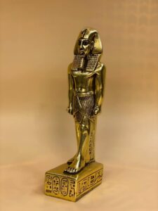 Tutankhamun Statue