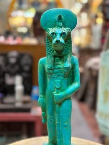 Marvelous sekhmet statue by skilled Egyptian hands made in Egypt - صورة إضافية 2