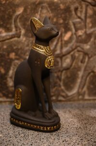 Masterpiece goddess Bastet statue, goddess of the home, domesticity, women's secrets, cats and childbirth. - صورة إضافية 2