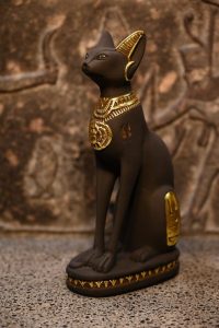 Masterpiece goddess Bastet statue, goddess of the home, domesticity, women's secrets, cats and childbirth. - صورة إضافية 3