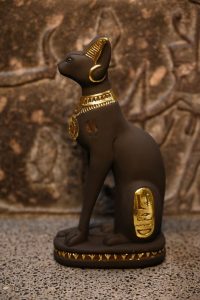 Masterpiece goddess Bastet statue, goddess of the home, domesticity, women's secrets, cats and childbirth. - صورة إضافية 7