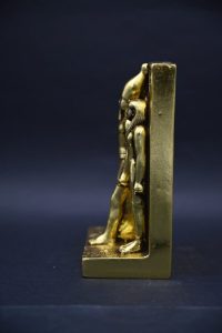 Menkaure Triad Statue – Egyptian Pharaoh, Goddess Hathor, Wife - Gold Leaf Stone - صورة إضافية 5