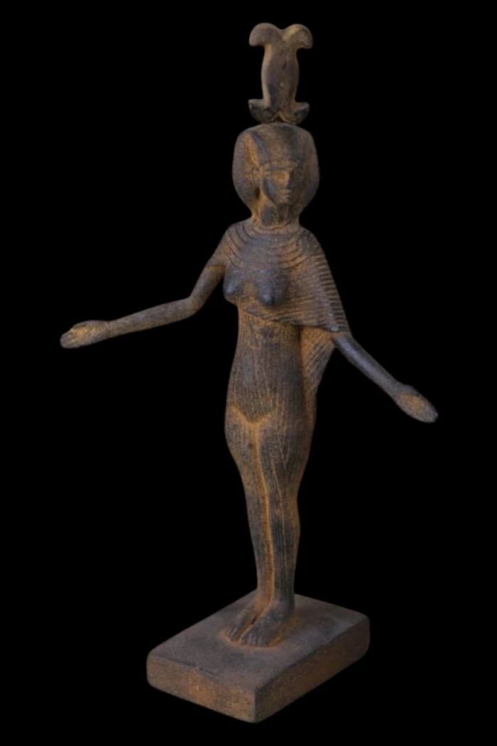 Neith-Egyptian goddess of war-weaving-a creator -protection-Egyptian antique handcraftc statue-mythololgy-archeology-Egyptian sculpture