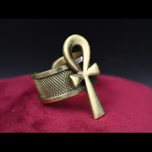 Oxidized Copper Ankh Ring