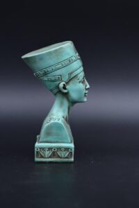 Queen Nefertiti Head Statue: Egyptian Decor Replica - صورة إضافية 6