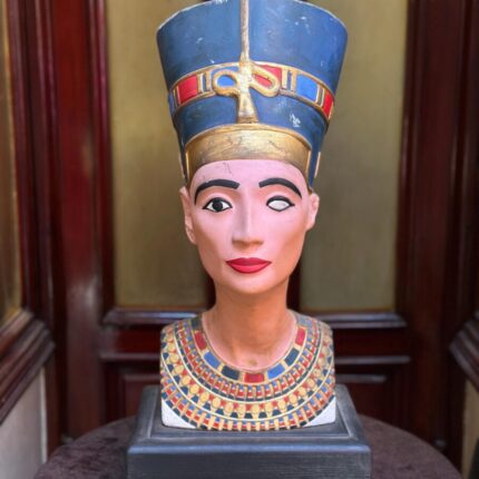Nefertiti Amarna Queen Statue