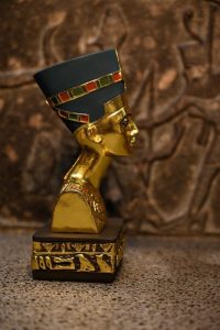 Queen Nefertiti Statue: Gold Leaf Egyptian Replica, Home Decor - صورة إضافية 3