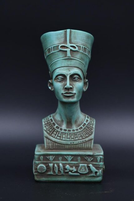 Queen Nefertiti Statuette: Egyptian Home Decor Replica