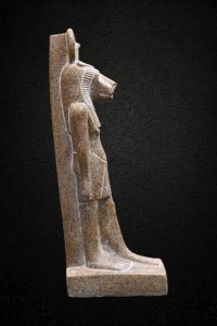 Red Granite Sekhmet Statue, Ancient Egyptian Lion Goddess - صورة إضافية 4