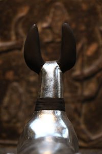 Silver Leaf Anubis Statue – Egyptian God of Mummification, Replica - صورة إضافية 4