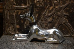 Silver Leaf Anubis Statue – Egyptian God of Mummification, Replica - صورة إضافية 5