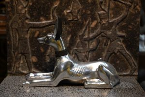 Silver Leaf Anubis Statue – Egyptian God of Mummification, Replica - صورة إضافية 6