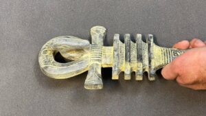 Stone Ankh – Egyptian Key of Life Sculpture - صورة إضافية 9