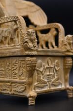 Throne of King Tutankhamun, Egyptian , Made in Egypt - صورة إضافية 7