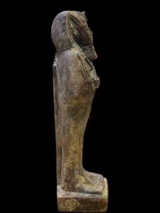 Tutankhamun Statue