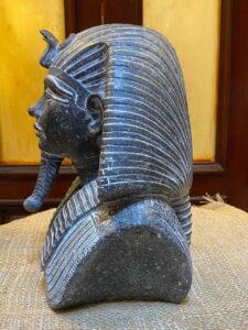 Tutankhamun Statue: Egyptian Pharaoh Stone Decor - صورة إضافية 2