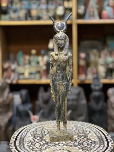 Vintage Hathor-Goddess of heaven,love,beauty, happiness-fertility in ancient Egyptian mythology-sculpture antiques statue-Egypt mythology - صورة إضافية 2