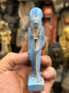 Vintage Sekhmet statue-made of Faience - goddess of war-sculpture amulet--ancient Egyptian goddess-Egyptian religion-mythology - صورة إضافية 5
