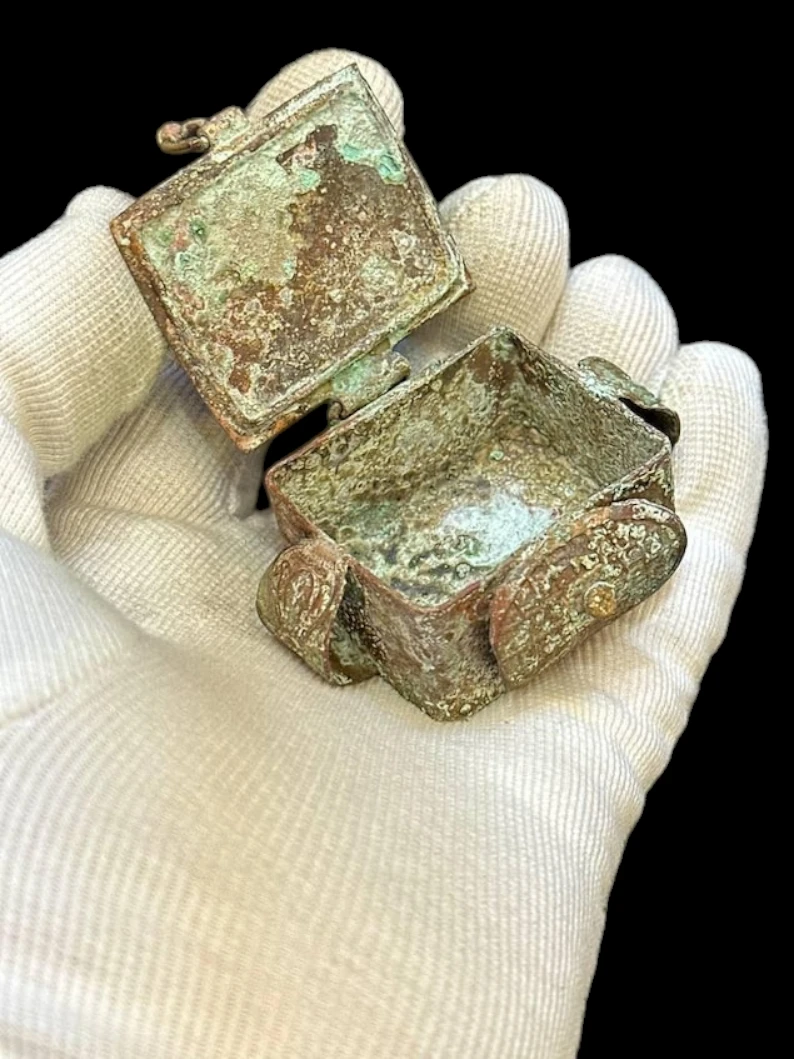egyptian-stone-amulet-pendant-Necklace