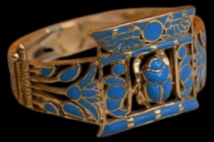 Handmade Sterling Silver Scarab Bracelet – Egyptian Turquoise Replica - Image 4