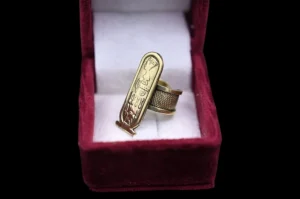 Nefertiti Ring-Ring From ancient Egypt- a Ring with Egyptian symbols - Image 3