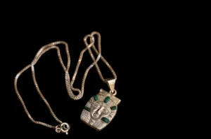 Silver Hathor Mask Pendant with Malachite, Egyptian Necklace - Image 4